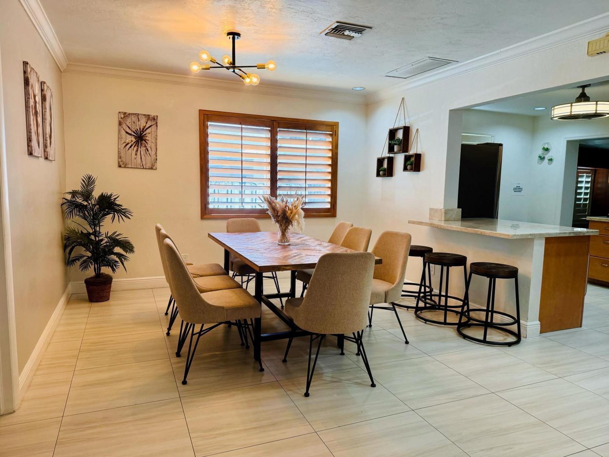 Private Pool With 5 Bedroom Retreat Χόλιγουντ Εξωτερικό φωτογραφία